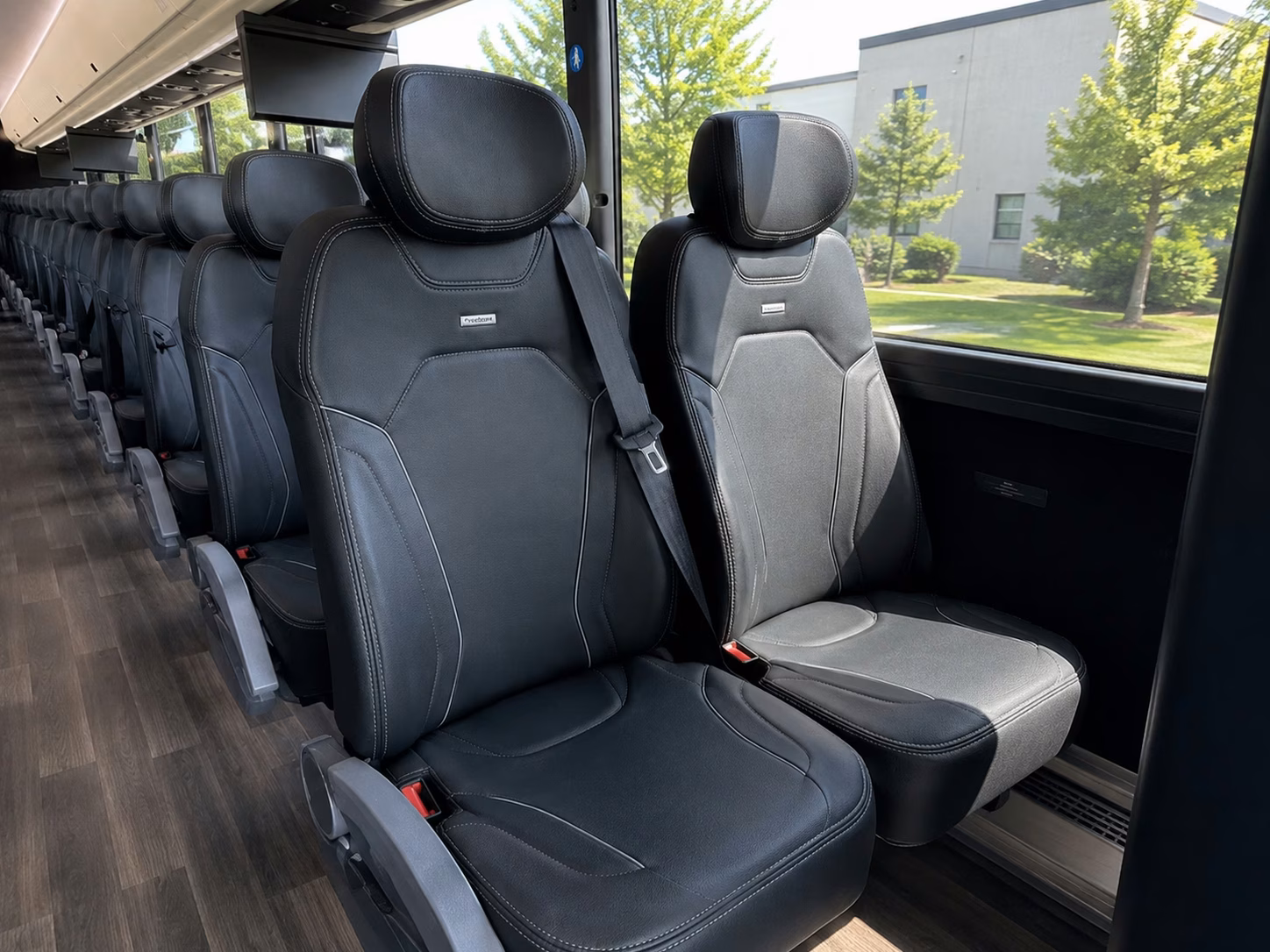 charter bus and minibus options for larger pearland prom groups